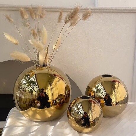 Florero Tres Esferas Simil Oro Florero Tres Esferas Simil Oro