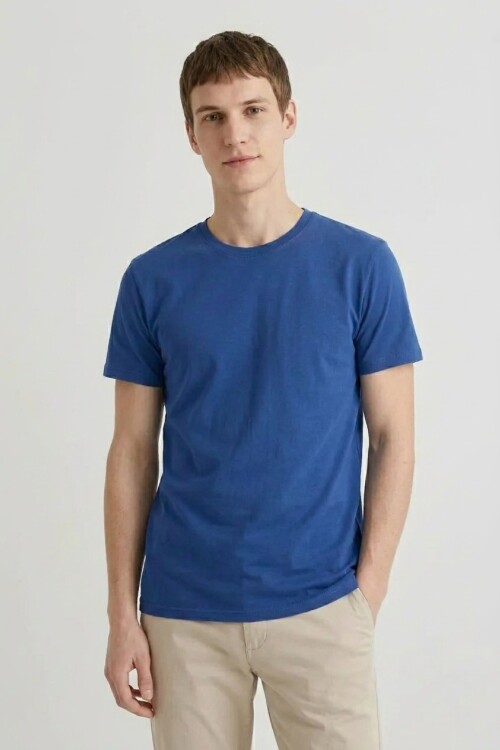 Remera cuello redondo ICONIC 150 AZUL OSCURO