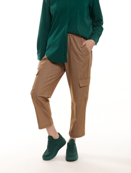 Pantalon cargo tostado