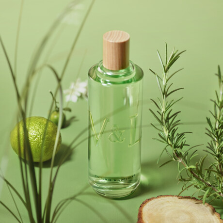 Perfume Victorio & Lucchino Aguas Esenciales Te Quiero Verde EDT 250ml Perfume Victorio & Lucchino Aguas Esenciales Te Quiero Verde EDT 250ml