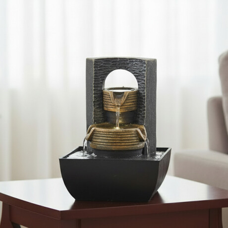 Fuente De Agua Caída Sobre Cántaros Fuente De Agua Caída Sobre Cántaros