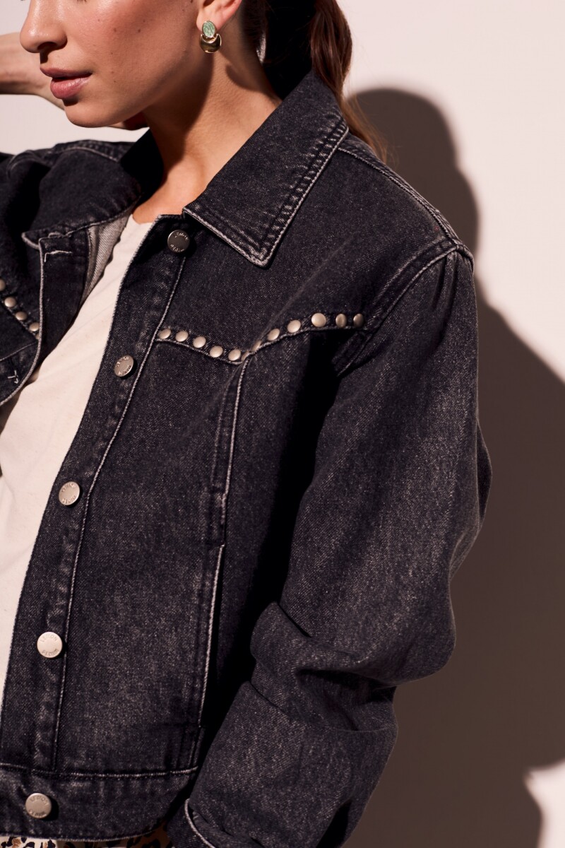 Campera Denim Tachas Gris Oscuro