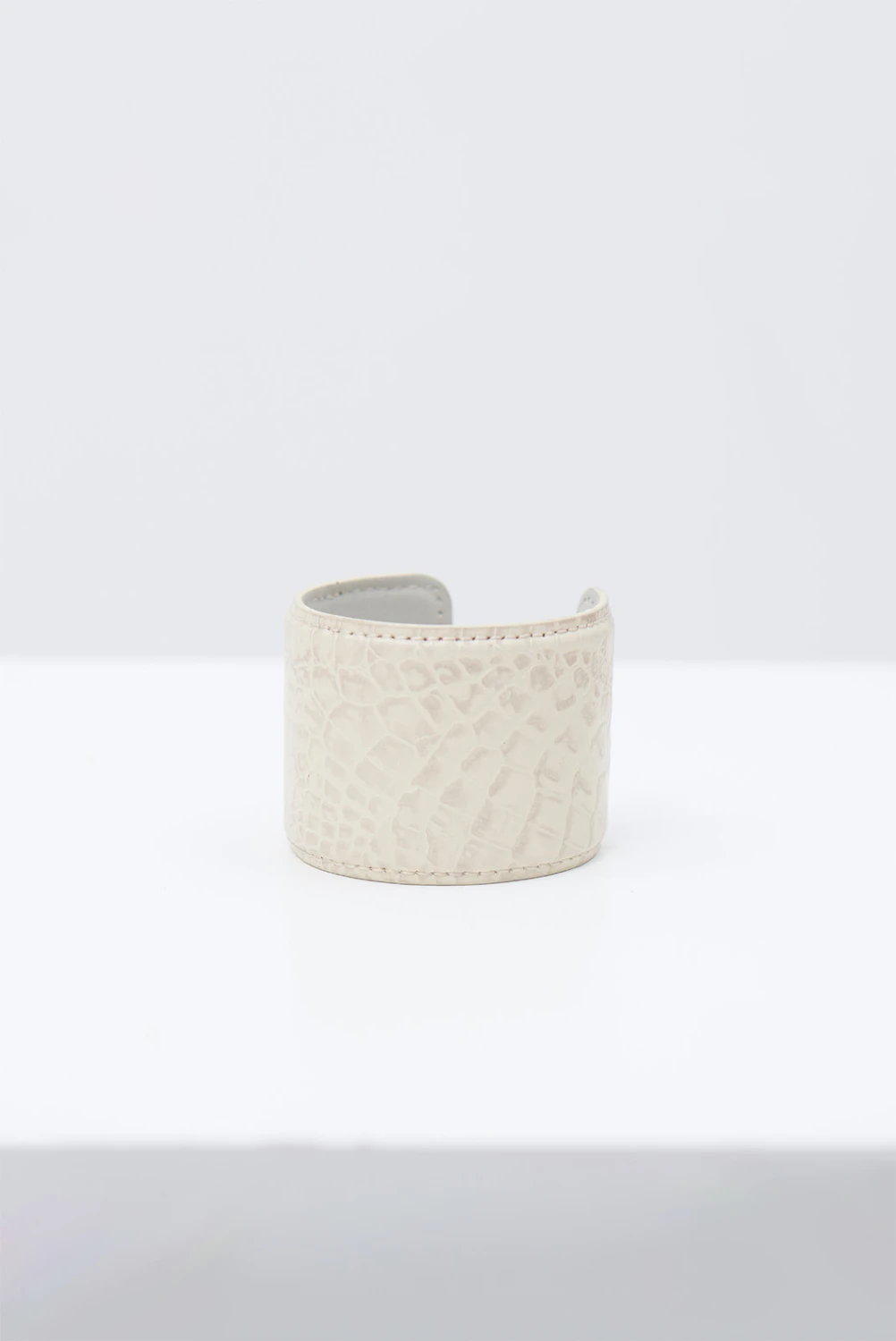 PULSERA CUERO