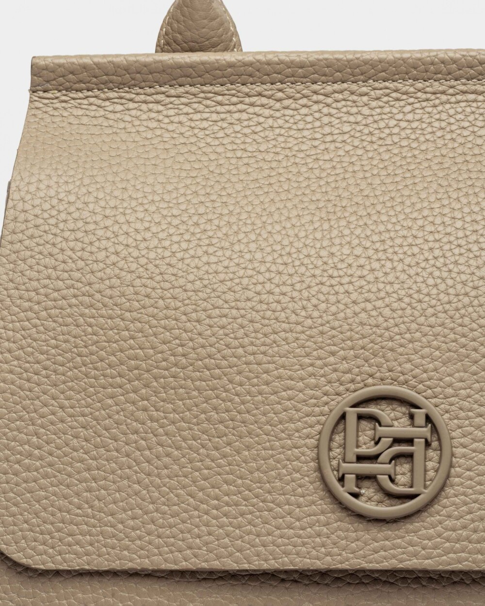Cartera de Mano Catalana En Cuero Graneado Taupe