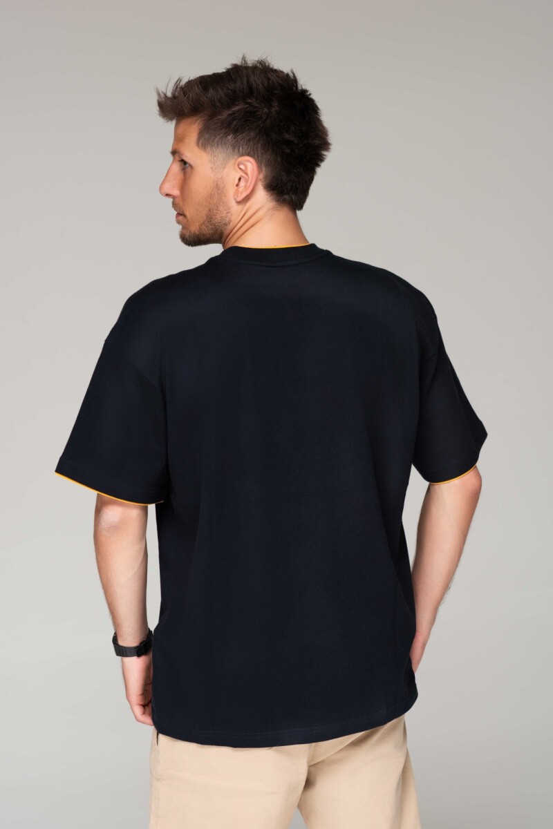 REMERA SPEC TIPPER SS Black J-negro