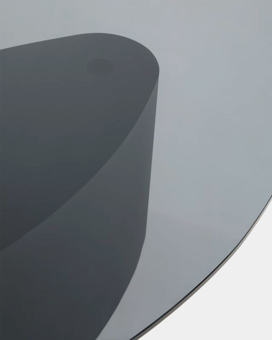Mesa de centro Olir de vidrio templado y acero negro 140 x 80 cm