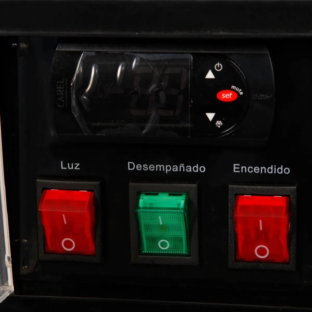 Vitrina Pastelera Recta 578 Litros Refrigerada 2 Repisas Vitrina Pastelera Recta 578 Litros Refrigerada 2 Repisas