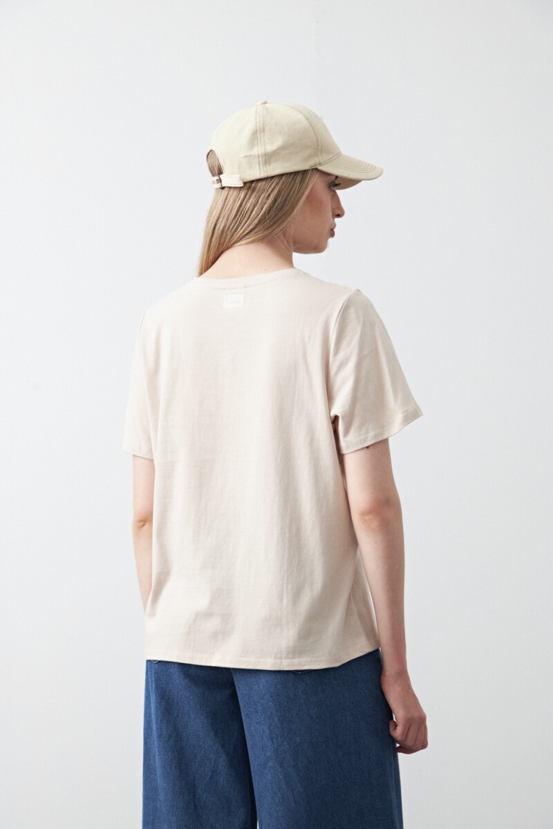 REMERA ADORE Tostado