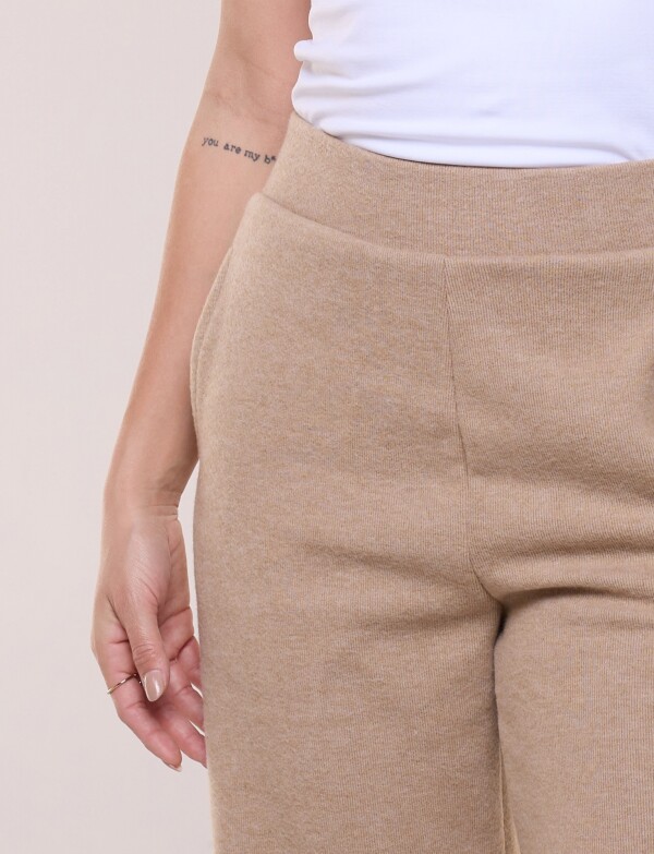 Jogger Soft Recto BEIGE OSCURO