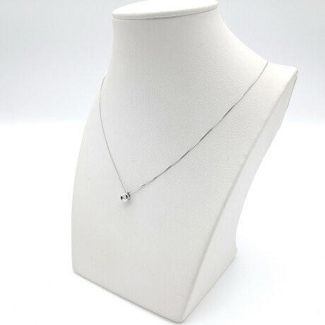 Conjunto de cadena y dije de plata 925 rodinada con circonia, PUNTO DE LUZ. Conjunto de cadena y dije de plata 925 rodinada con circonia, PUNTO DE LUZ.