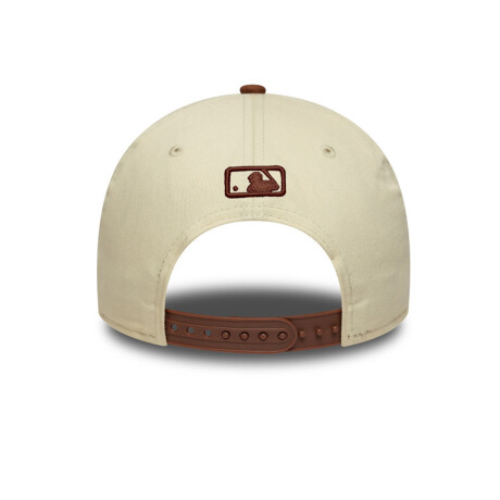 Gorro New Era - PATCH 9 FORTY MC BOSREDCO - 60691351 BEIGE/CHOCOLATE