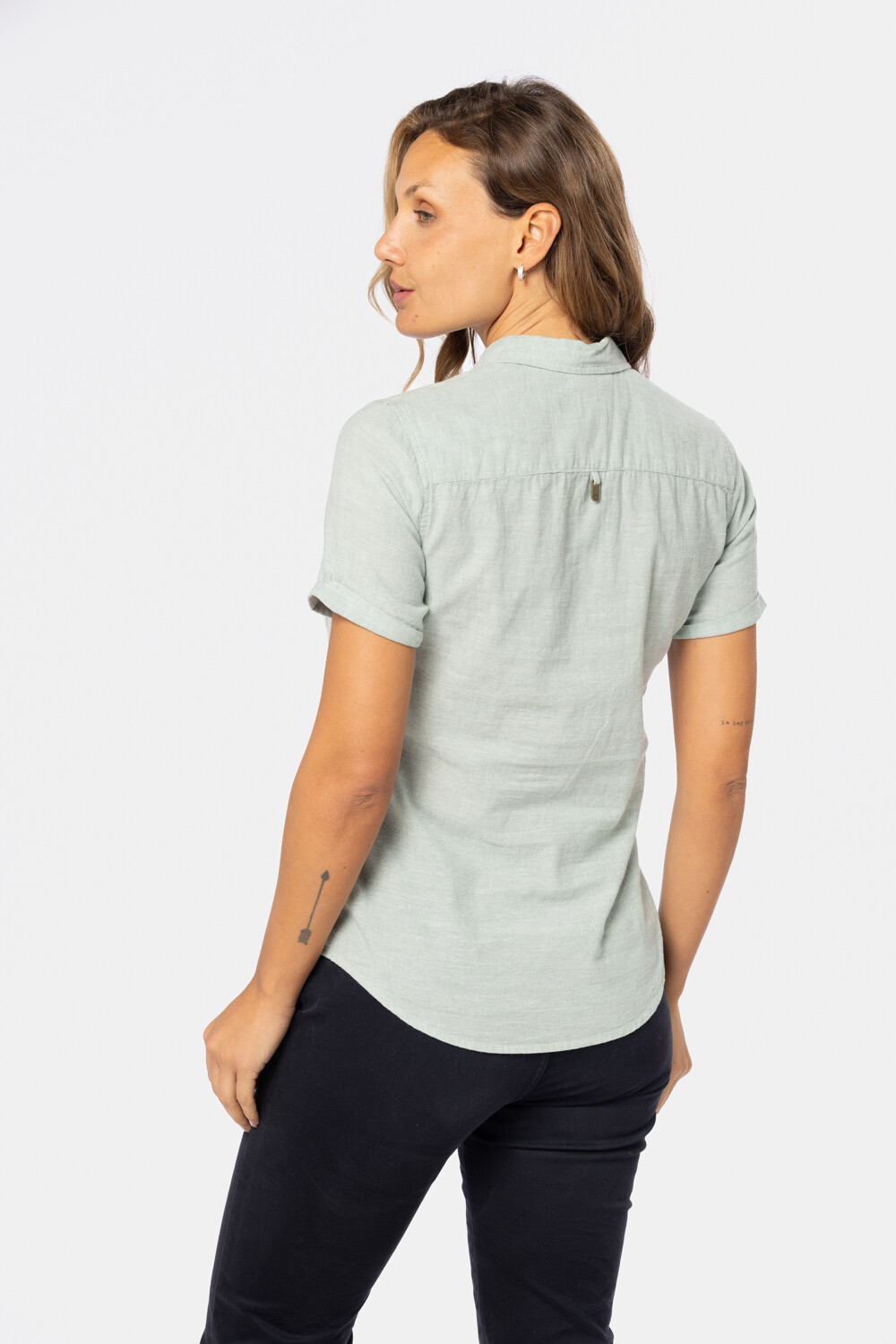 CAMISA DE LINO MEDIO BOTÓN Verde