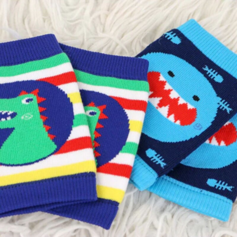 Set x2 rodilleras para gateo Tiburón y Dino