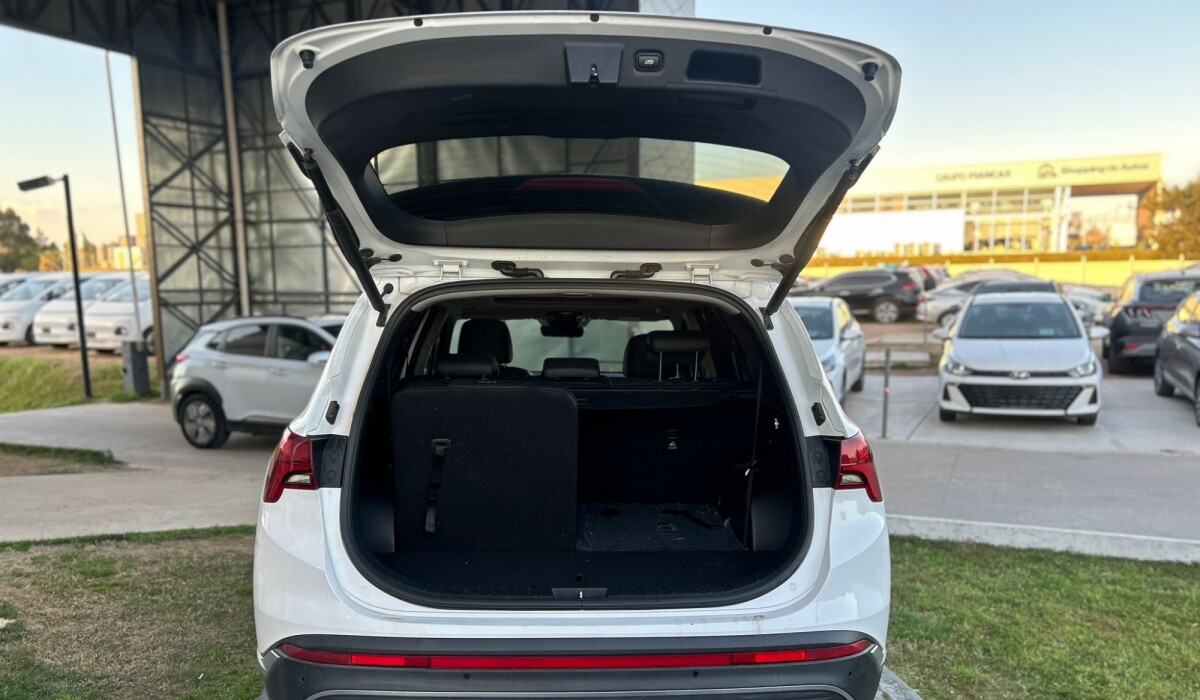 Hyundai New Santa Fe 3.5 Limited AWD 7 Plz 2022 Hyundai New Santa Fe 3.5 Limited AWD 7 Plz 2022