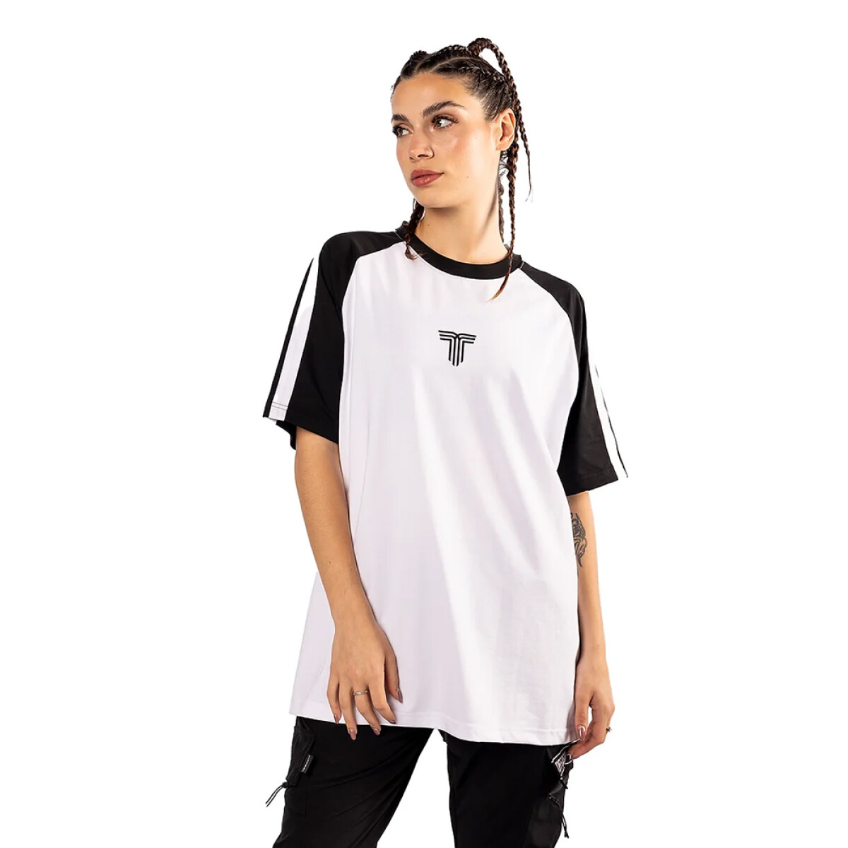 Remera Unisex Tiffosi Ranglan Tiffosi - Blanco - Negro 