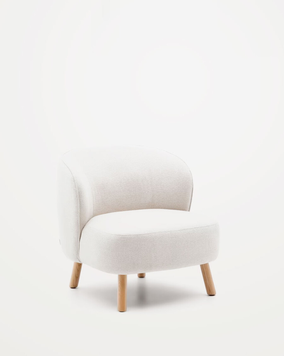Butaca Ulit de chenilla - beige y patas de madera maciza haya acabado natural 