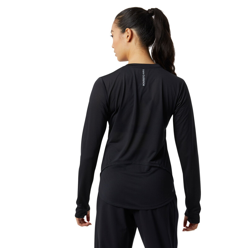 Remera New Balance Accelerate de Mujer - WT23225BK Negro