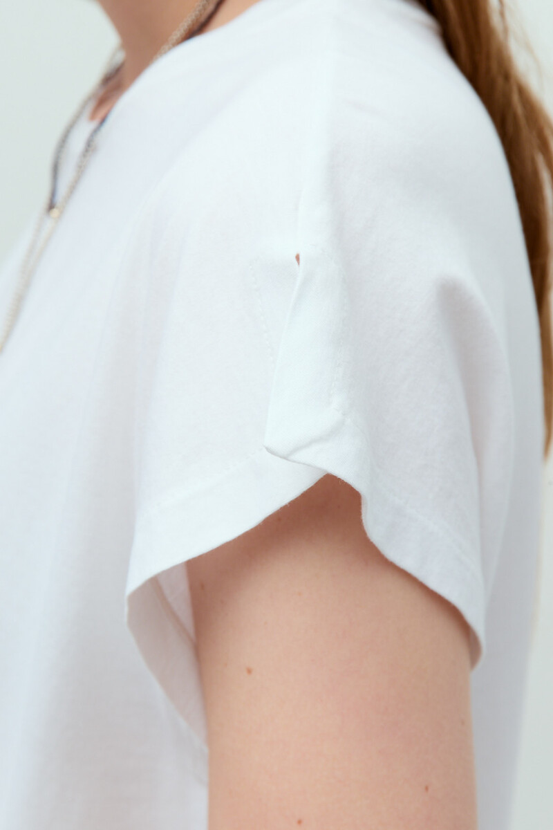 REMERA BOXY Blanco