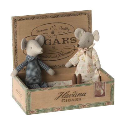 Ratón Abuela y abuelo en caja Maileg Ratón Abuela y abuelo en caja Maileg