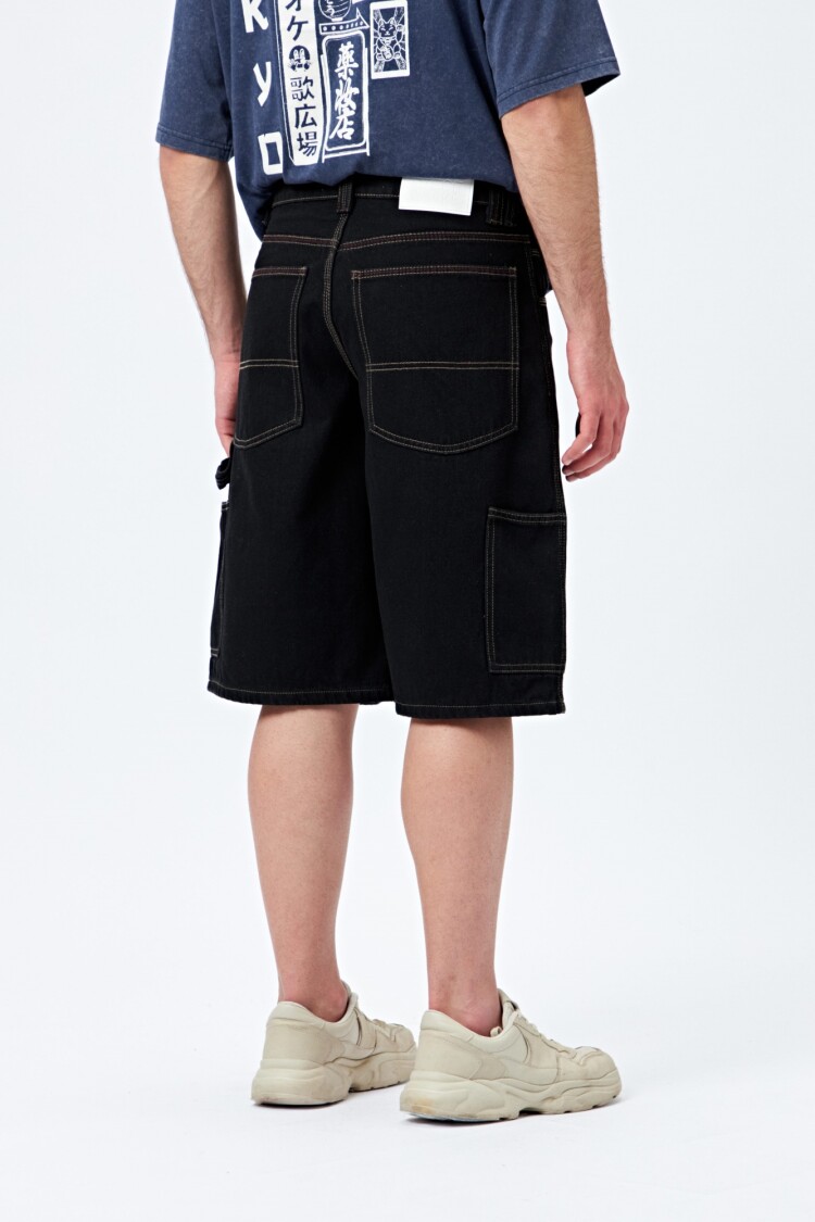 BERMUDA DETALLE Negro