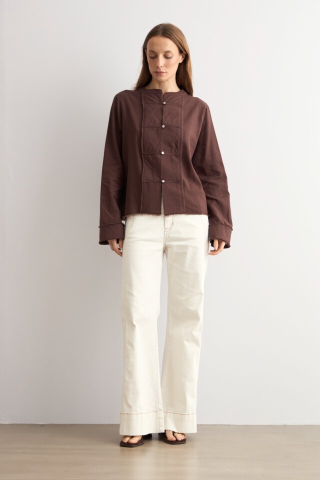 Blusa alamares chocolate