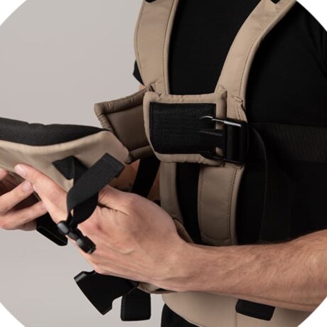 Mochila Porta Bebé Carestino Basic Negro