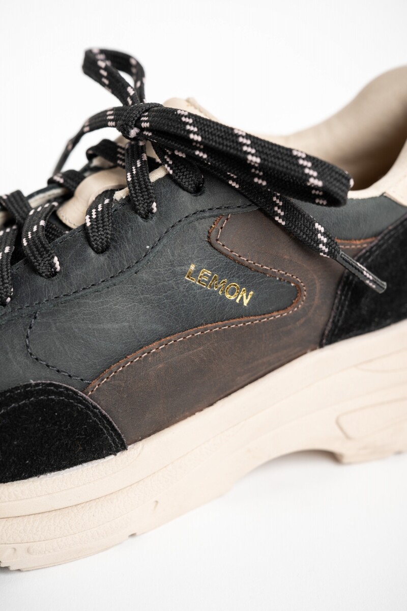 Zapatilla Cuero Negro