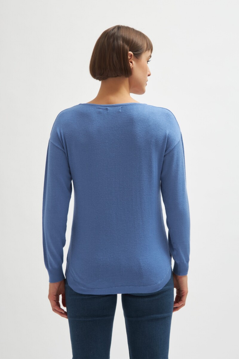 Sweater básico azul claro