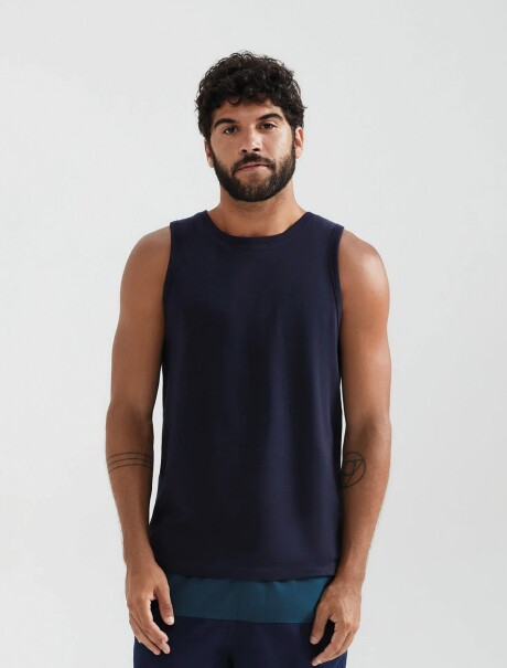 MUSCULOSA BÁSICA WORLD AZUL OSCURO