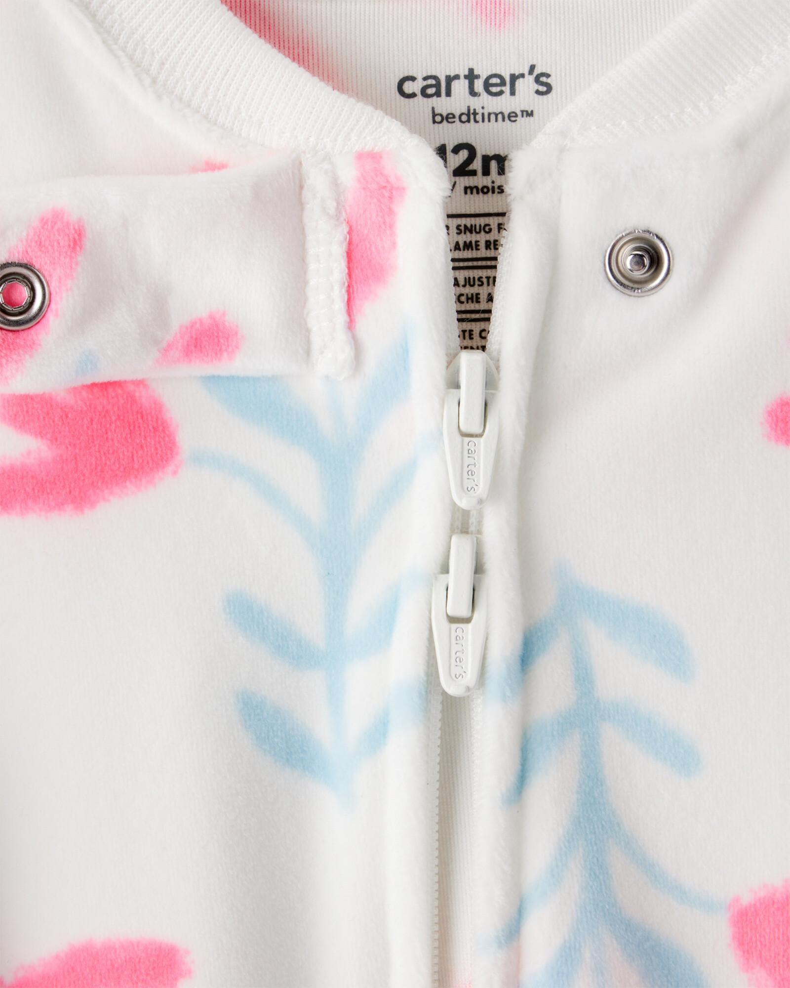 Pijama una pieza de DreamPlush, con pie, blanco, diseño floral Sin color