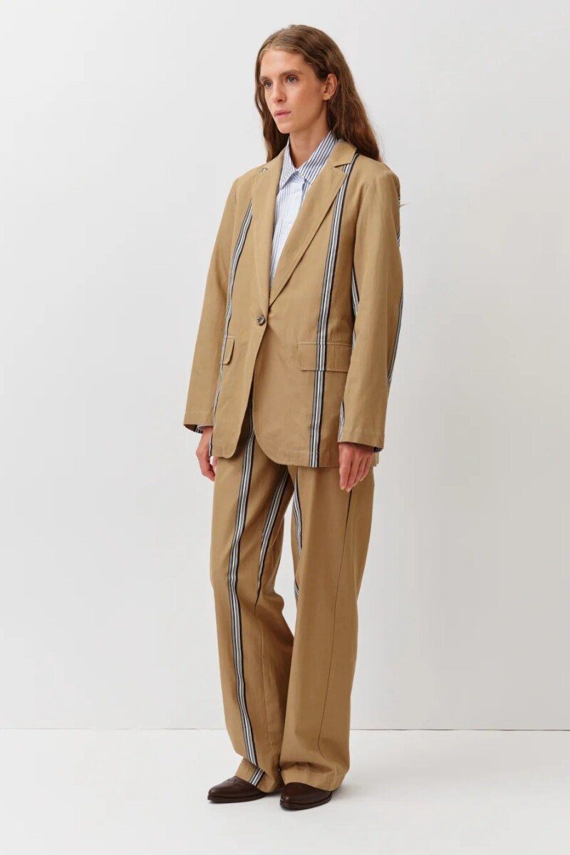 CHAQUETA VOUZIANO Camel