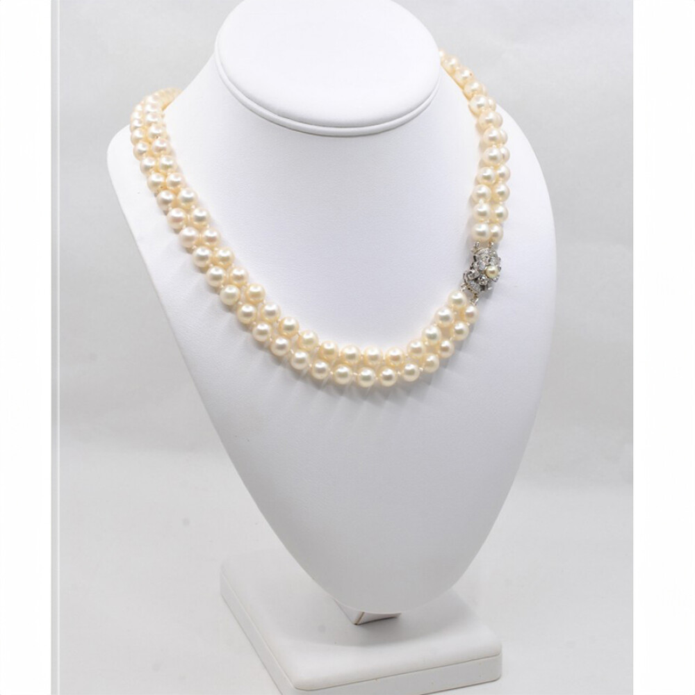 Collar Perlas De Cultivo Con Broche De Oro 18 K , Brillantes Y Perla Collar Perlas De Cultivo Con Broche De Oro 18 K , Brillantes Y Perla