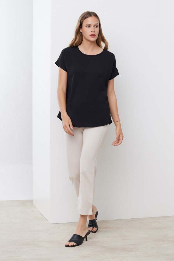 Blusa Solid NEGRO