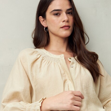 CAMISA HIDAYA Almendra