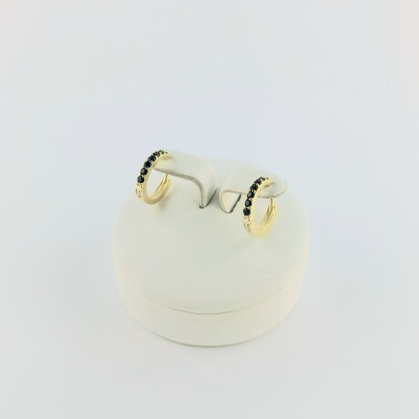 Aros de plata 925 con double de oro 18 ktes y onix. Aros de plata 925 con double de oro 18 ktes y onix.