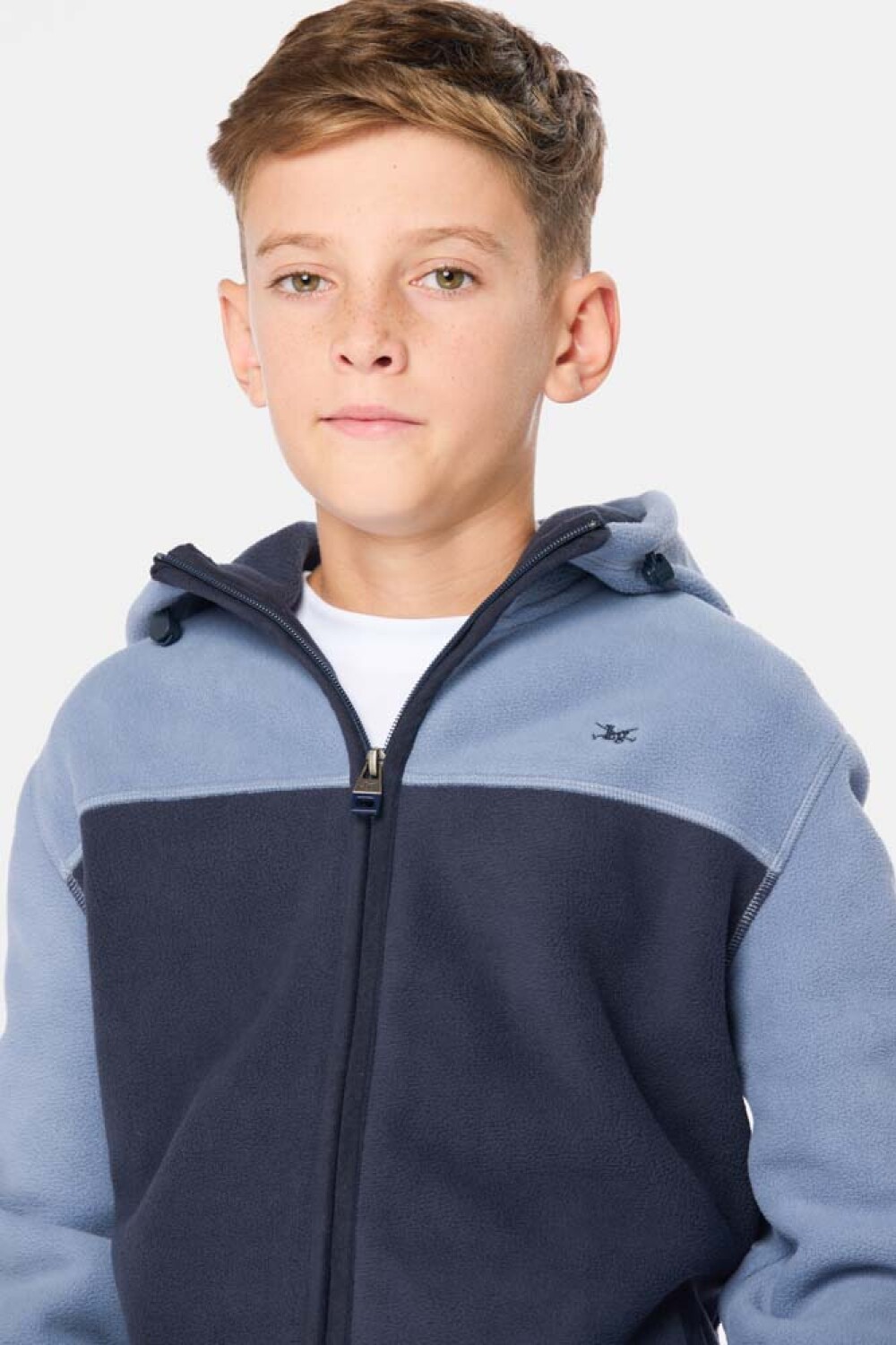 CAMPERA POLAR BICOLOR CON CAPUCHA Azul