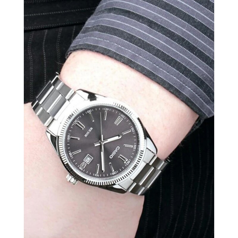 Reloj Analógico en Acero Casio Mtp-1302 Reloj Analógico en Acero Casio Mtp-1302