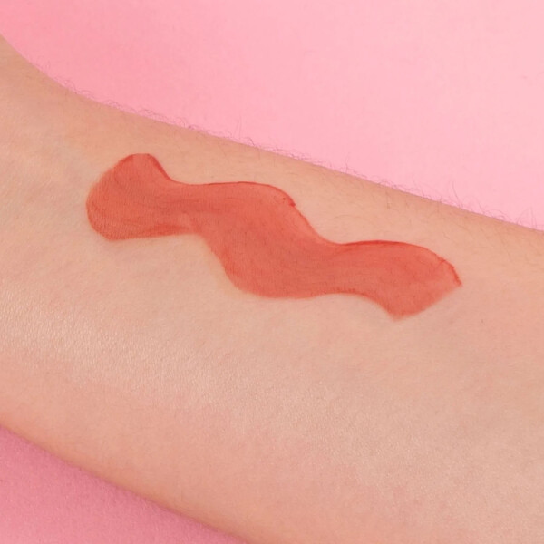Labial Glossy Minimalist morados Nº12