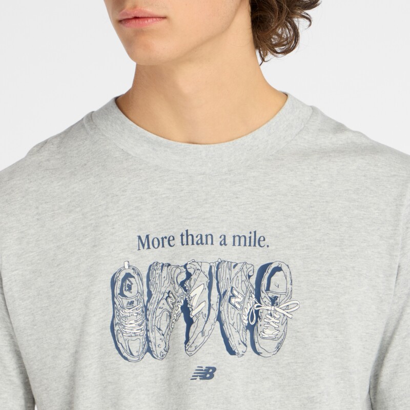 Remera New Balance de hombre - MT61778SAG GREY