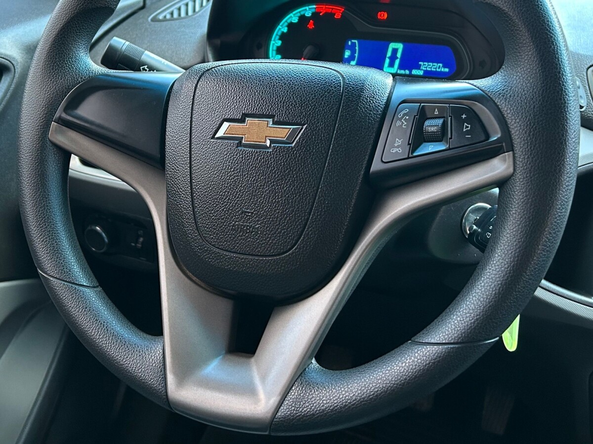 Chevrolet Onix LT 1.4 Full | Permuta / Financia Chevrolet Onix LT 1.4 Full | Permuta / Financia