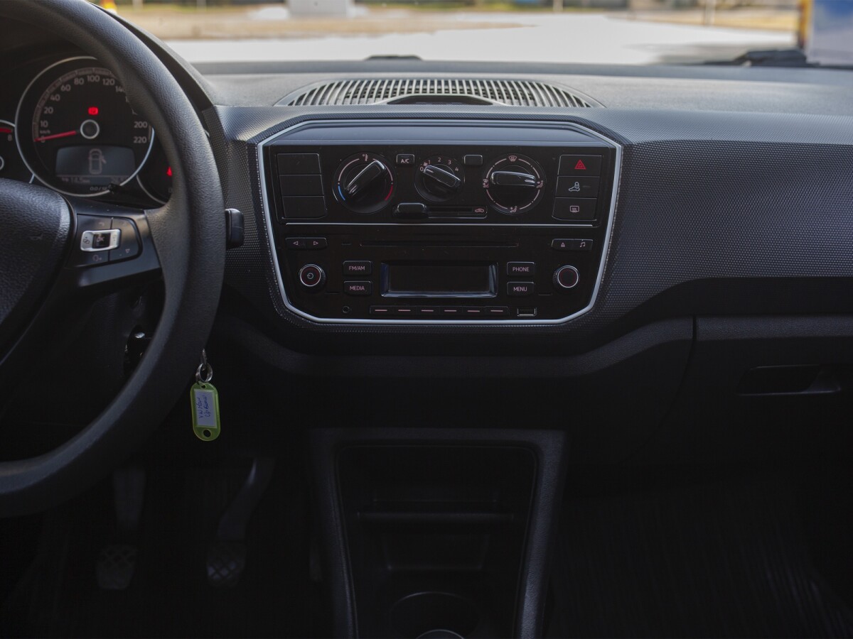 Volkswagen Up Move 1.0 Extra Full | Permuta / Financia Volkswagen Up Move 1.0 Extra Full | Permuta / Financia