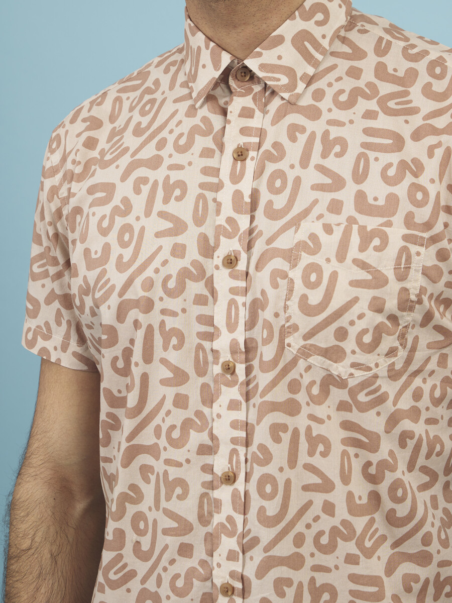 Camisa m/c estampada - beige 