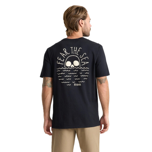 Remera Roark Fear The Sea - Negro Remera Roark Fear The Sea - Negro