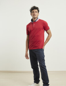 520906 REMERA NAVIGATOR Rojo