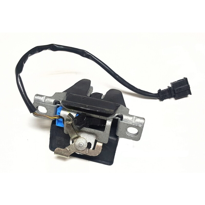 CERRADURA DE PORTON TRASERO SURAN Cerradura De Porton Trasero Suran