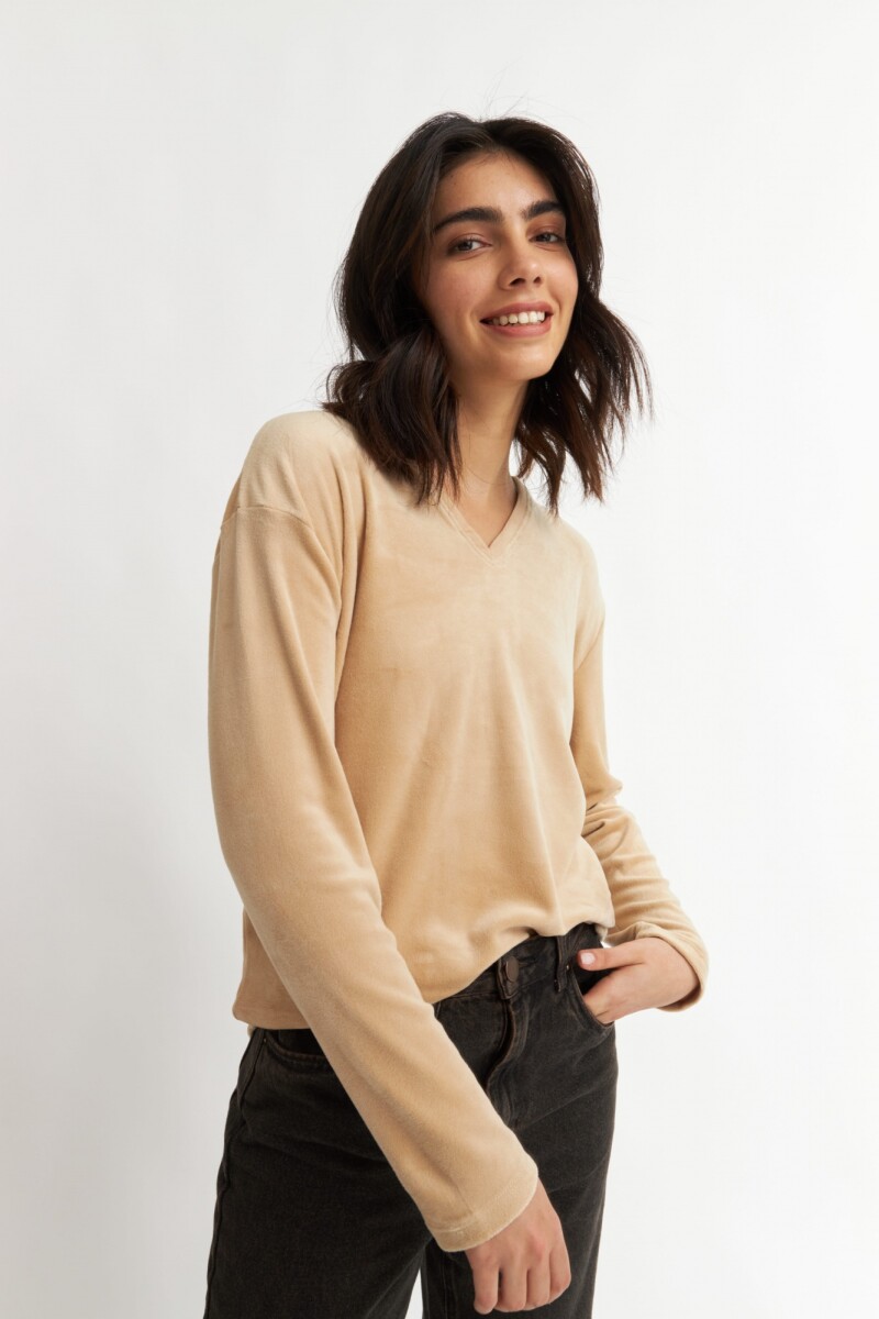 Remera m/l de plush TOSTADO