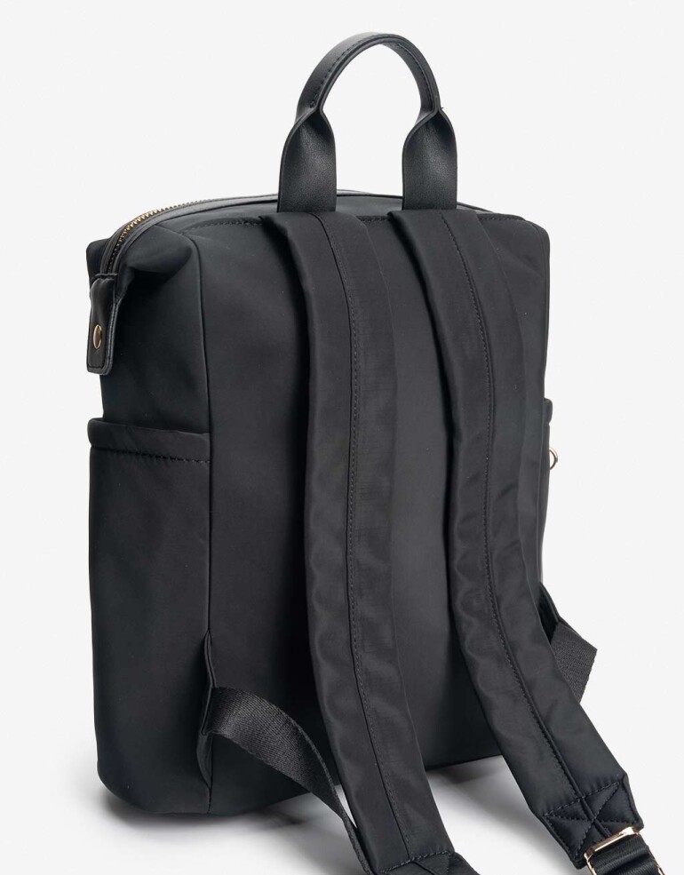 Mochilas Urbanas Mochila Con Cierre Y Bolsillos - Negro