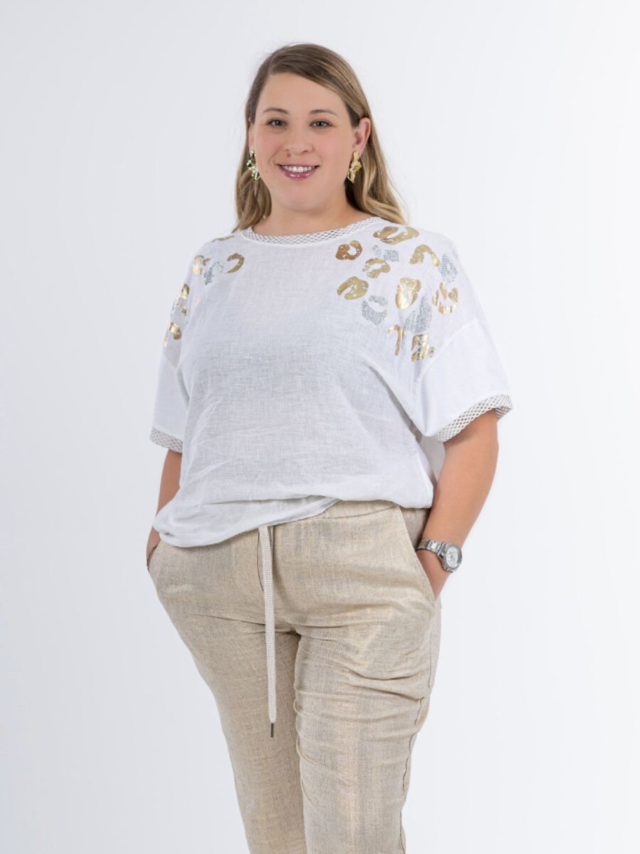 Blusa de lino con detalles dorados Importación italiana Blusa de lino con detalles dorados Importación italiana