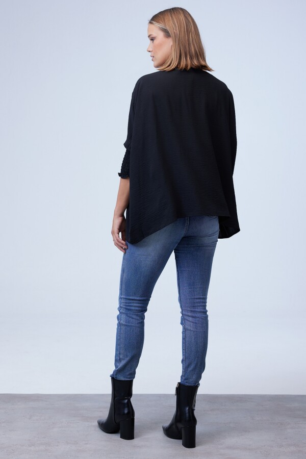 Blusa Oversized NEGRO