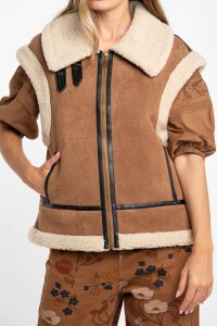 Chaleco Gamulan Camel